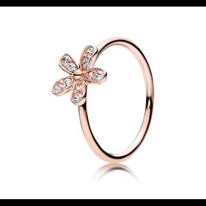 Dazzling Daisy Pandora Ring